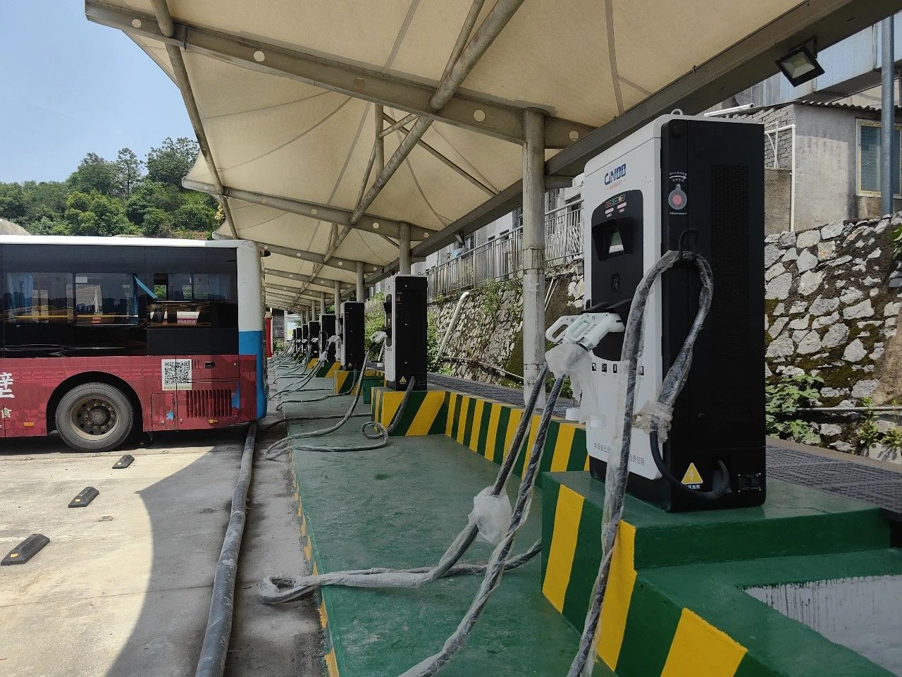 公交充电站