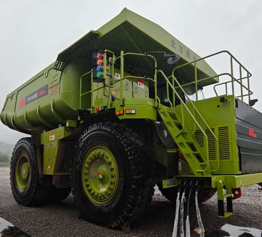 四枪同充特种新能源工程车